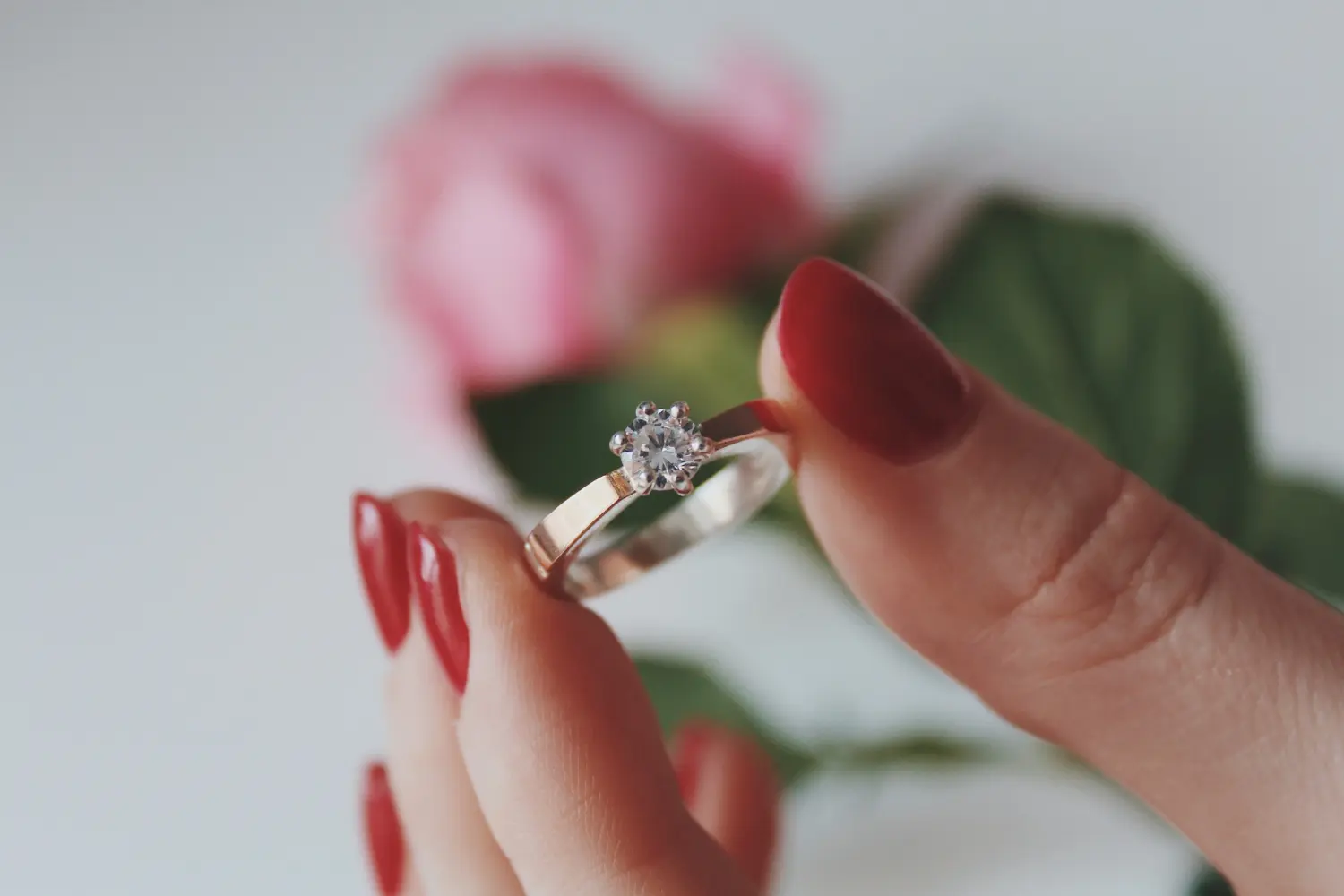 idee proposta matrimonio solitario con diamante