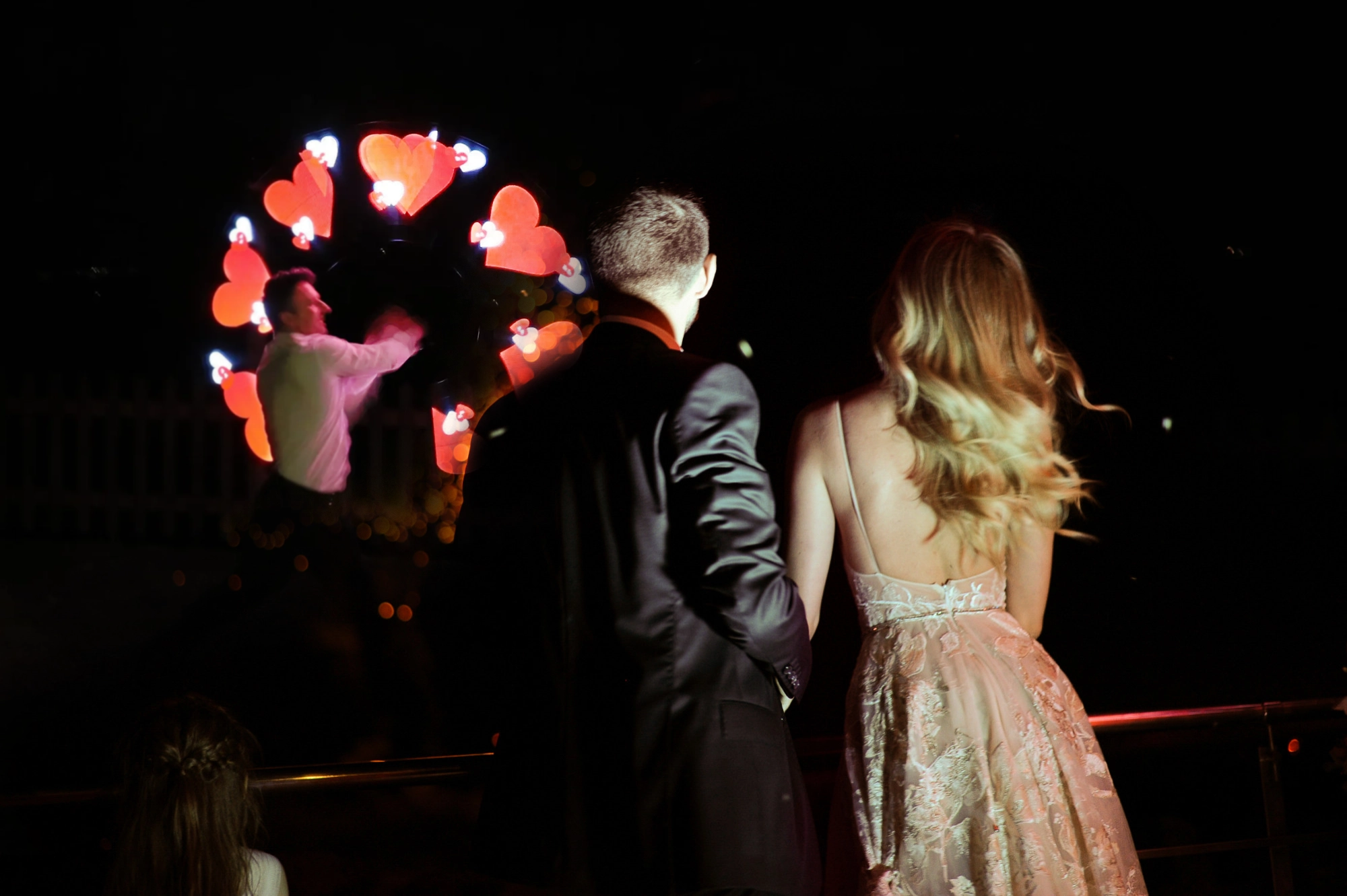 spettacolo per matrimonio scegli lanimazione luminosa cover