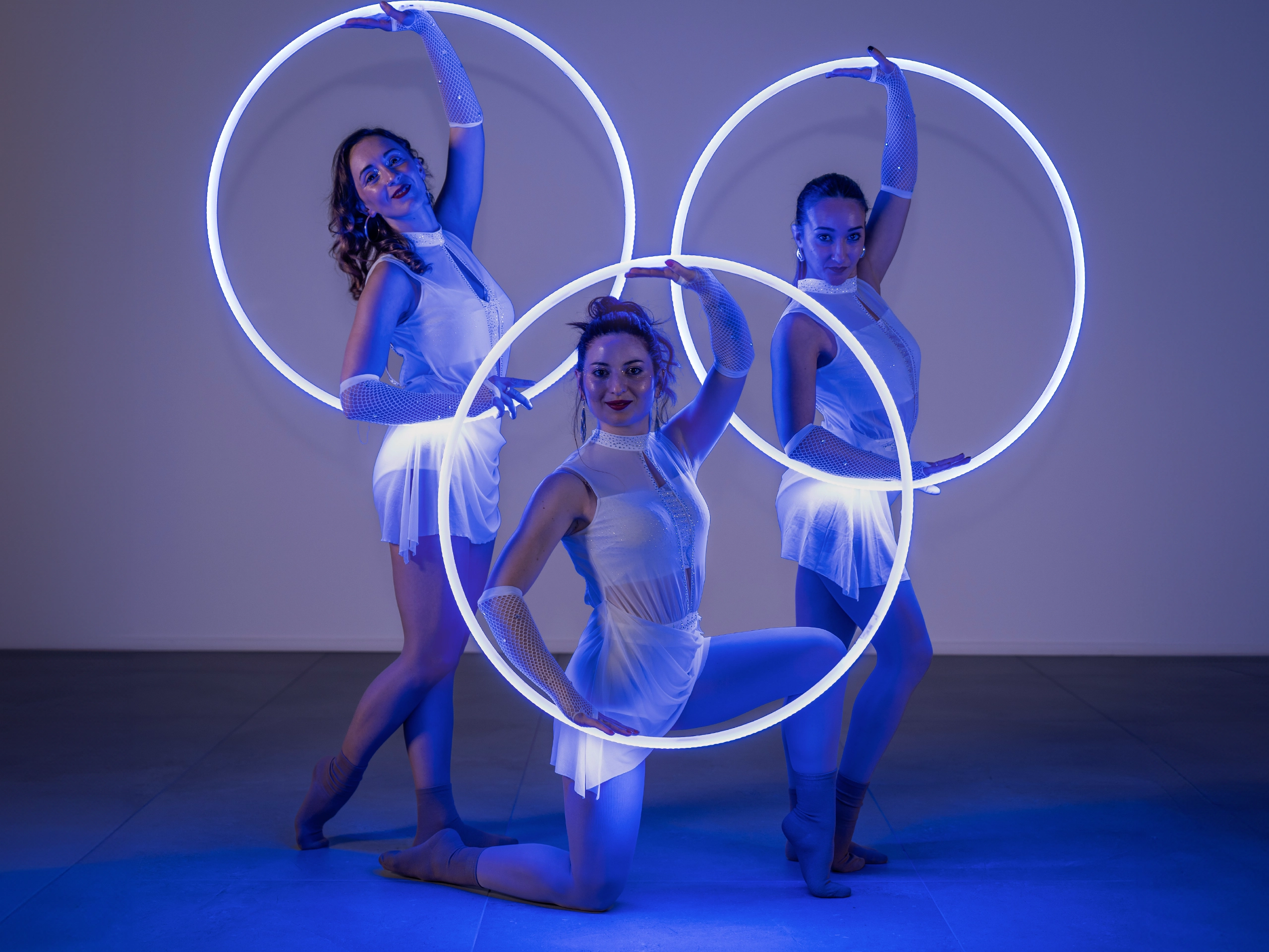 visual show cover